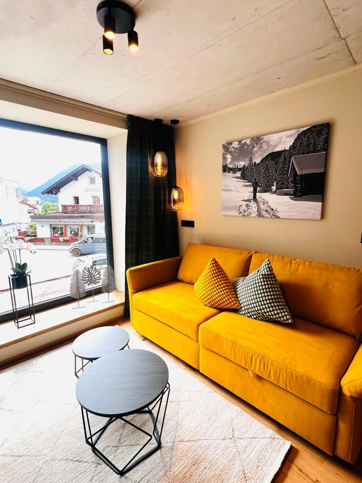 Hoisler's Apartment *