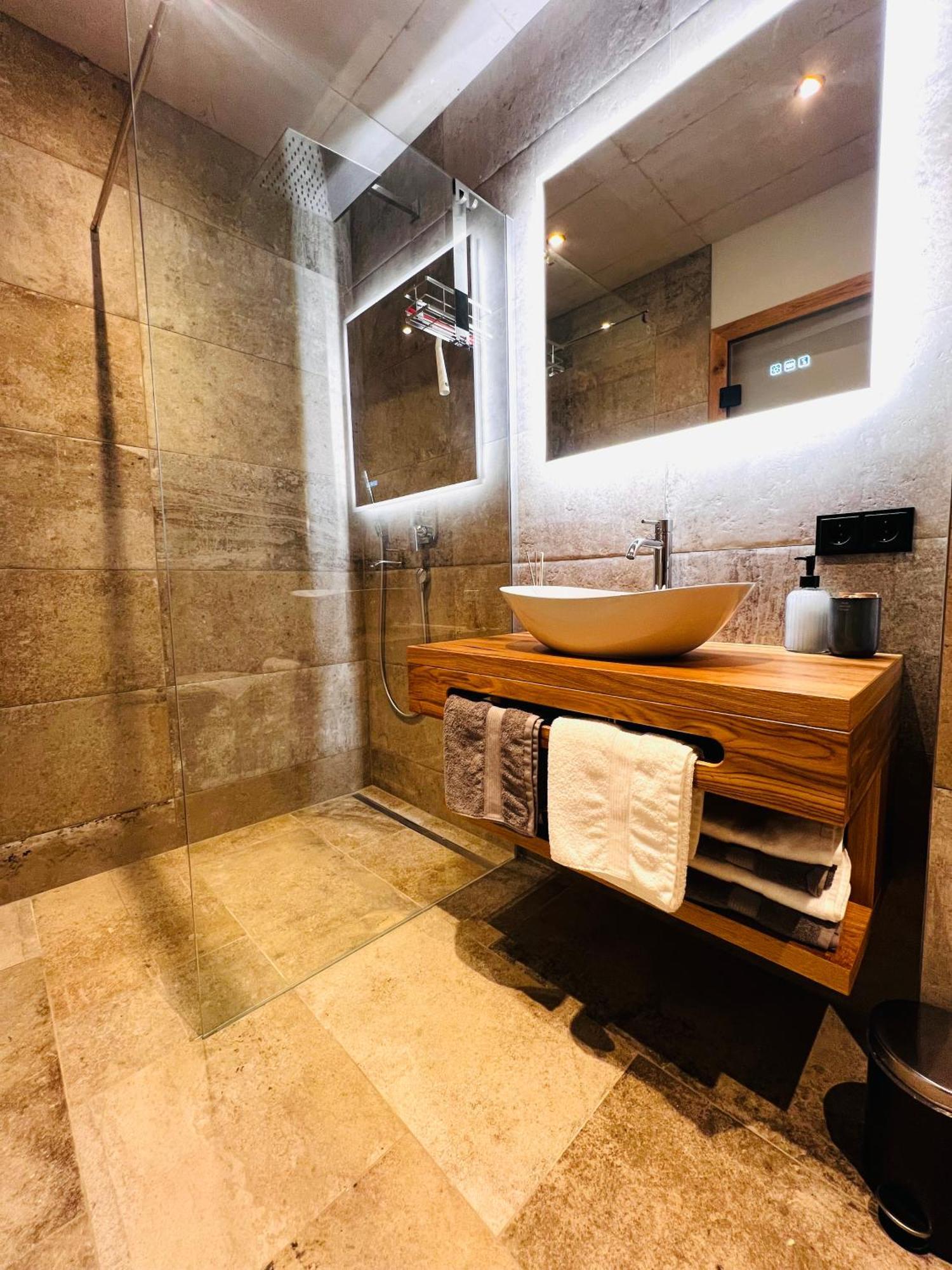 Apartment Hoisler's